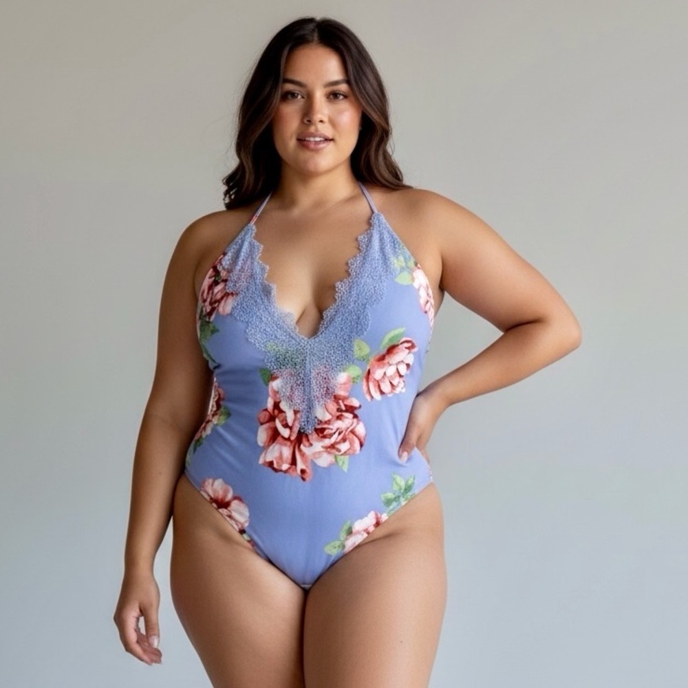 🆕Fashion Nova - Buds Forever Floral Lace Embellished Bodysuit